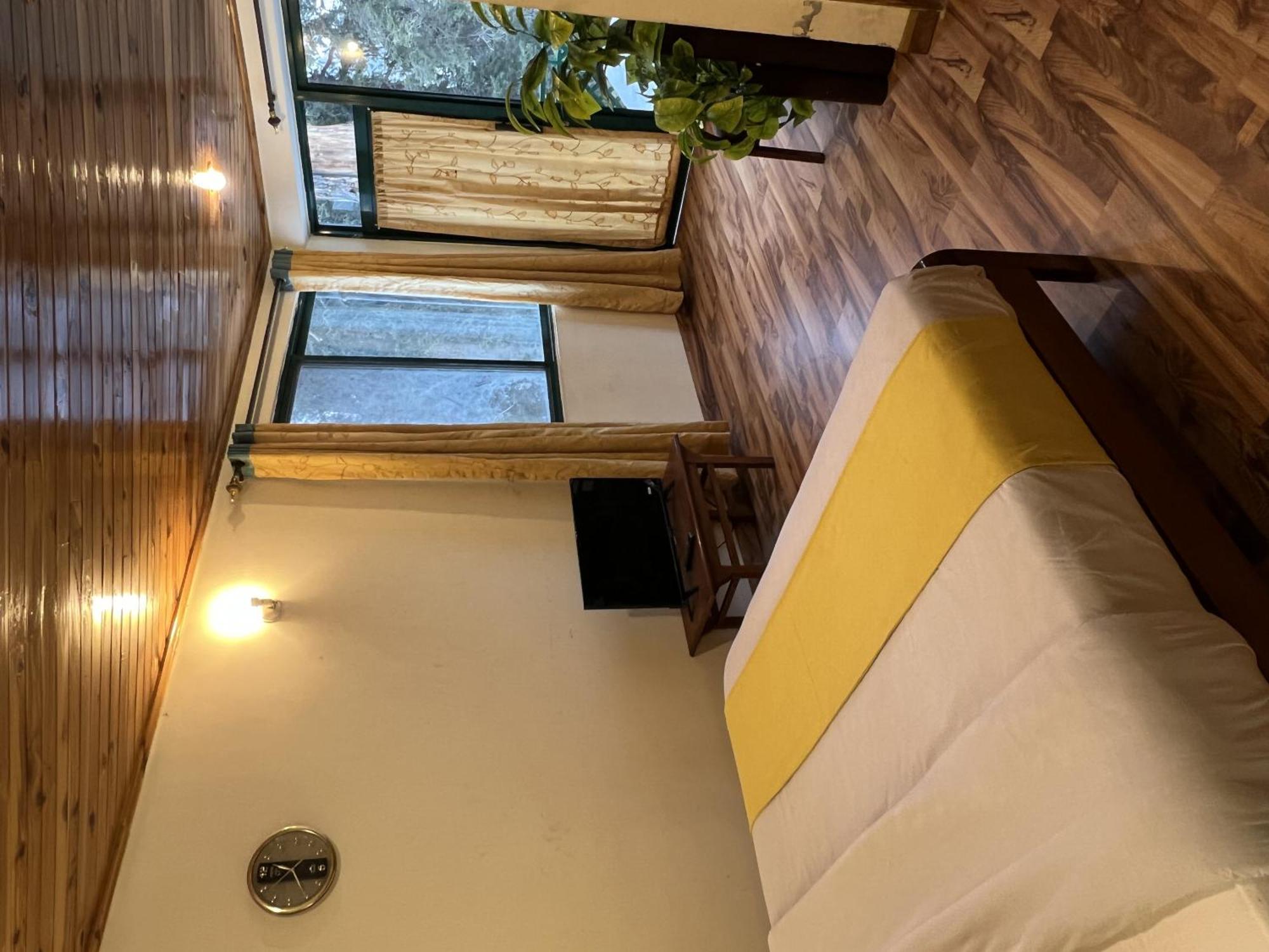 Umda Hotel Montana Nathia Gali Экстерьер фото